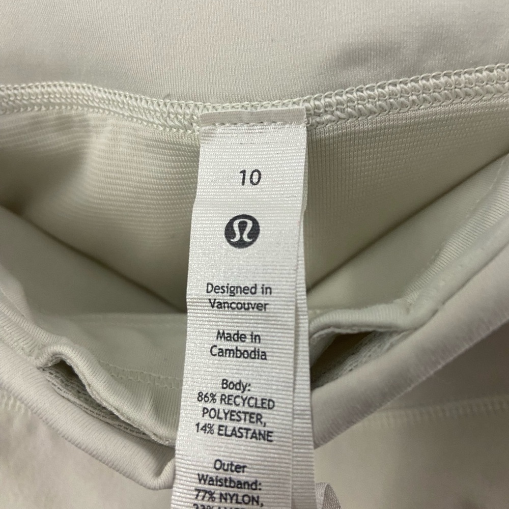 Lululemon White Tennis Shorts Size 10 - Picture 6 of 12
